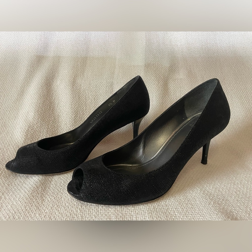 Stuart Weitzman peep toe pumps - Picture 5 of 8